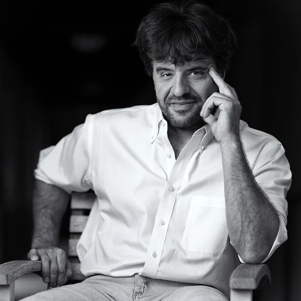 Karl Deisseroth, psiquiatra de Stanford y Premio Nobel de Medicina 2026 por la optogenética